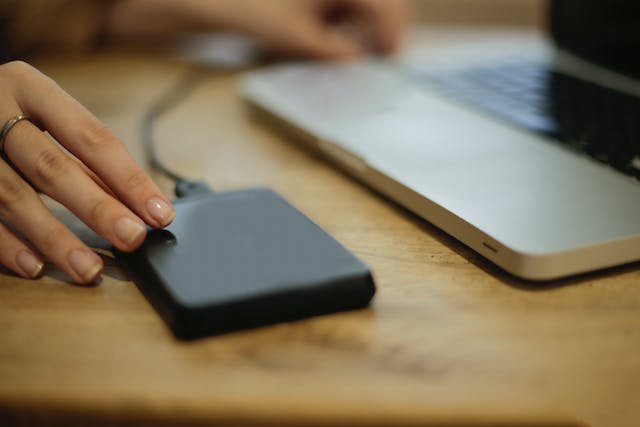 Como um power bank personalizado pode ser usado